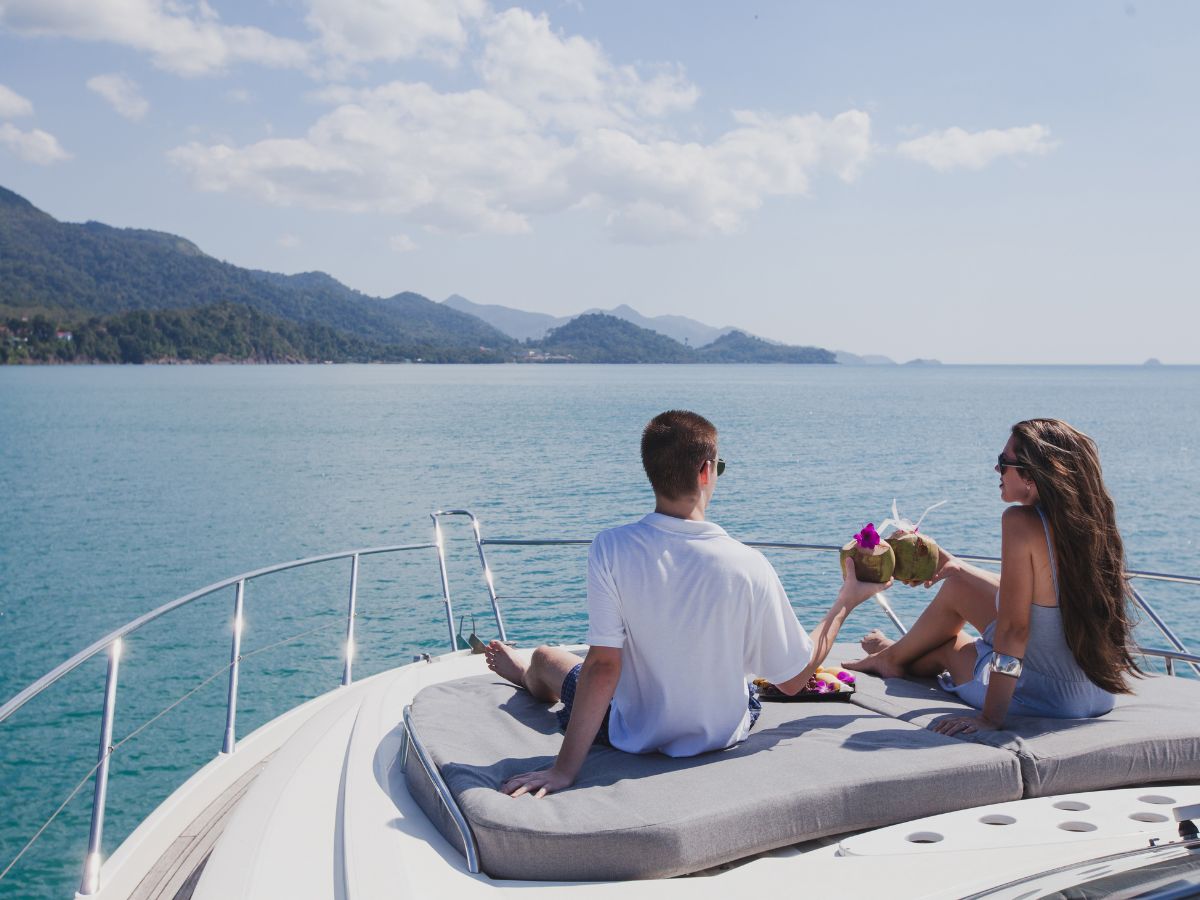 Yacht & Boat Services